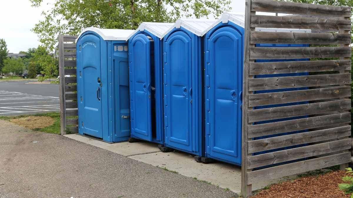 VIP Trailer Restrooms - Porta Potty Rental Pros - Porta Potty Rentals services in Udall, KS